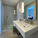 מלון Park Italia 4*